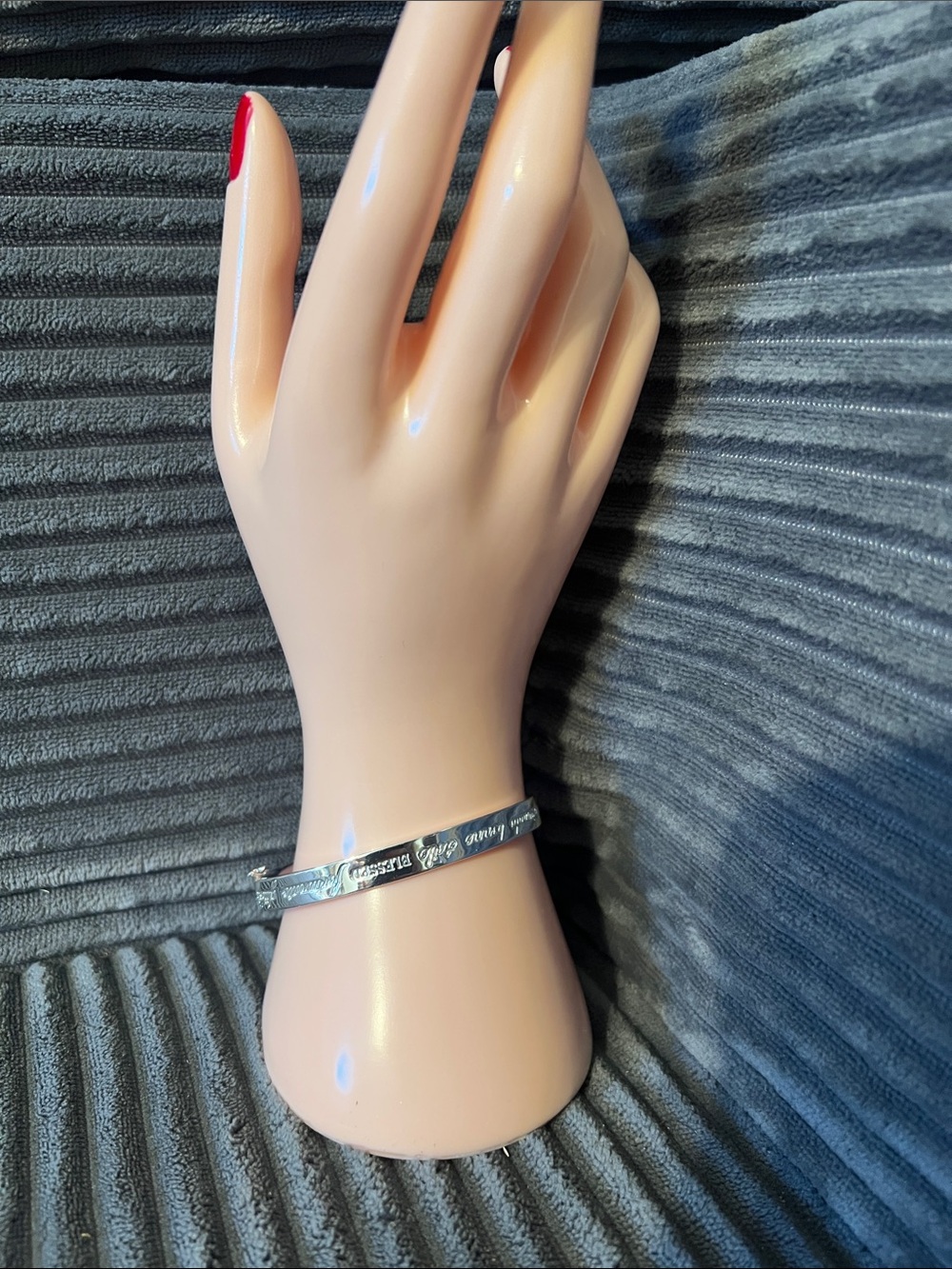 STELLA & DOT GRATEFUL BANGLE BRACELET